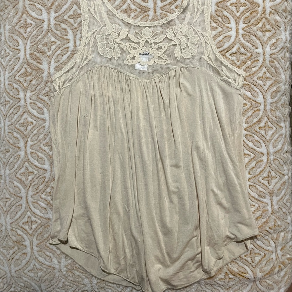 Persaya flowy tank